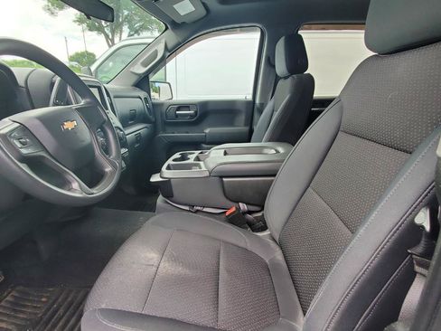 Used 2019 Chevrolet Silverado 1500 Custom RWD image 3