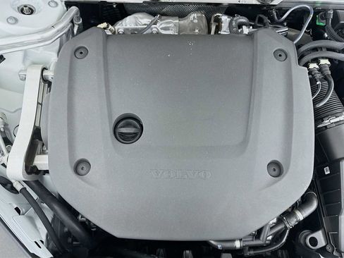 New 2026 Volvo XC90 B6 Core image 29