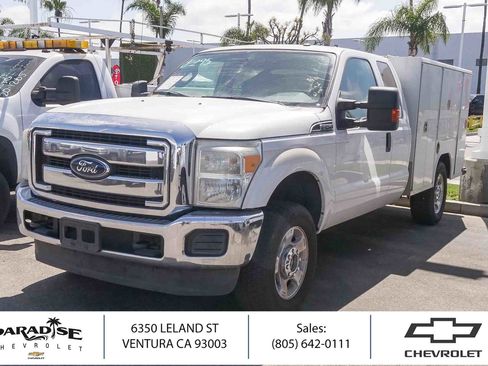Used 2015 Ford F550 2WD Regular Cab Super Duty image 1