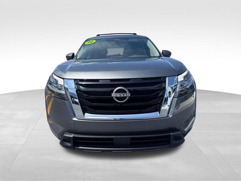 Used 2022 Nissan Pathfinder SV AWD/4WD image 9