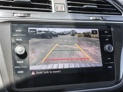 Used 2019 Volkswagen Tiguan SE FWD image 6