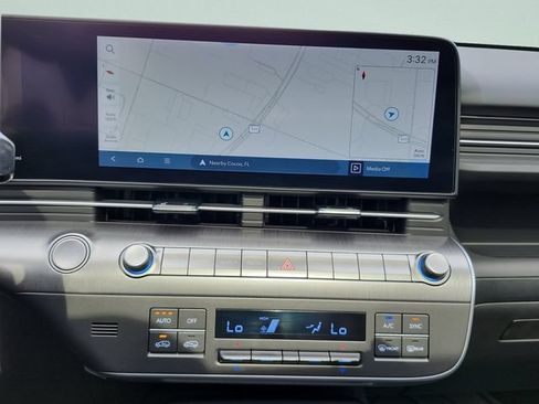 Used 2024 Hyundai Kona Limited FWD image 23