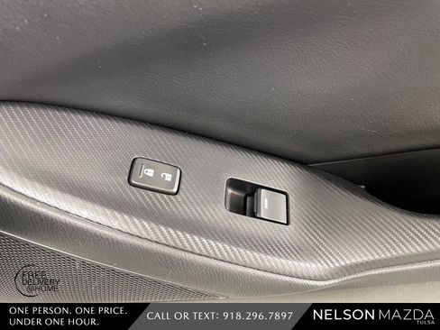 Used 2018 MAZDA MX-5 Miata RF Grand Touring image 33