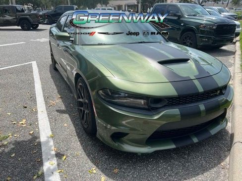 Used 2019 Dodge Charger Scat Pack w/ Navigation & Travel Group RWD image 3