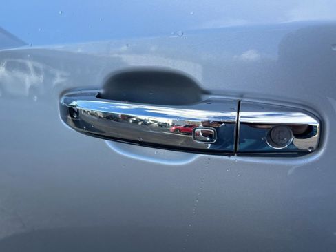 Used 2020 GMC Sierra 1500 SLT w/ SLT Premium Plus Package image 12