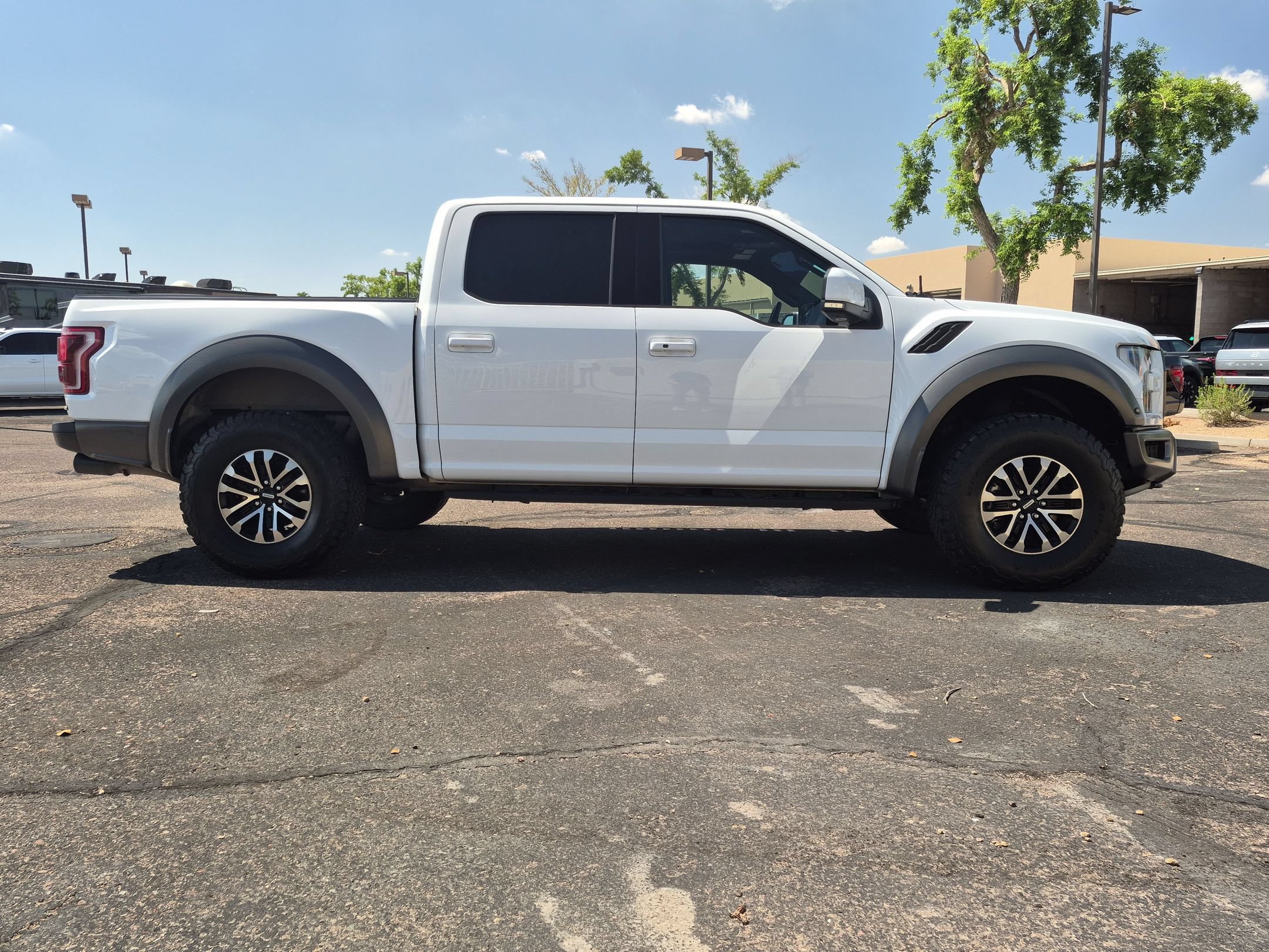 Used 2020 Ford F150 Raptor w/ Equipment Group 802A Luxury AWD/4WD image 4