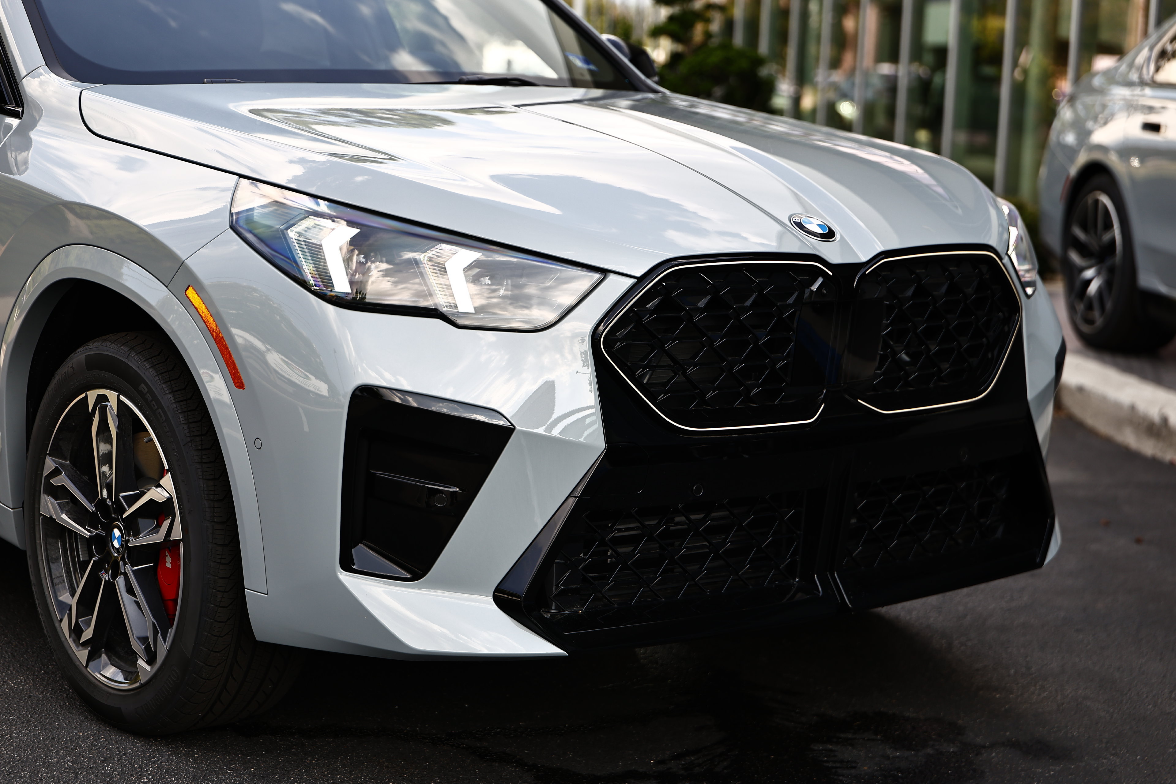 New 2027 BMW X2 xDrive28i AWD/4WD image 4
