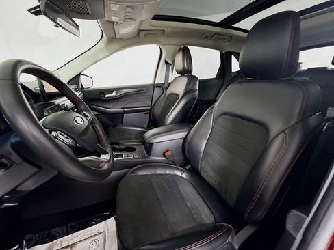 Certified 2022 Ford Escape SEL w/ SEL Stealth AWD Package image 22