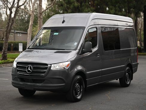 Used 2020 Mercedes-Benz Sprinter 2500 image 10