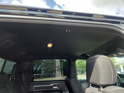 Used 2019 RAM 1500 Big Horn AWD/4WD image 30