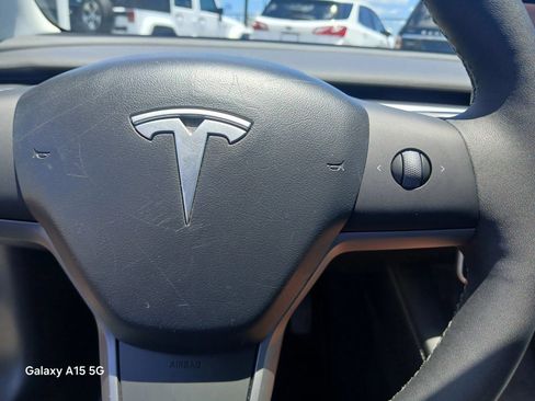 Used 2022 Tesla Model 3 Long Range AWD/4WD image 27