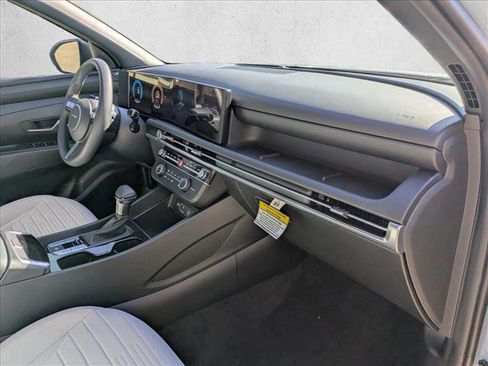 New 2026 Hyundai Santa Cruz SE image 18
