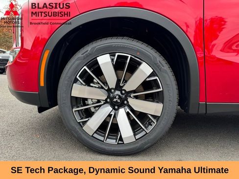 Used 2025 Mitsubishi Outlander SE AWD/4WD image 9