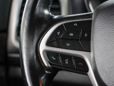 Used 2022 Jeep Grand Cherokee Laredo X RWD image 13