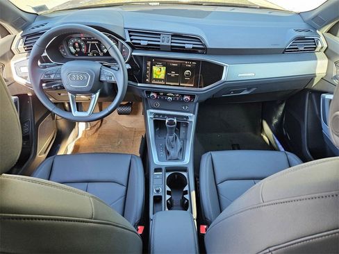 New 2025 Audi Q3 2.0T Premium image 20