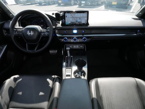 Used 2024 Honda Civic Sport Touring image 10