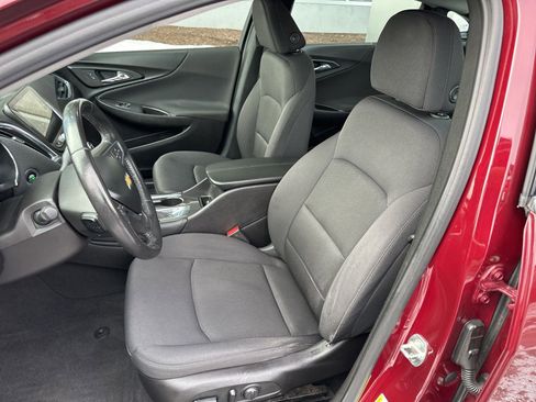 Used 2016 Chevrolet Malibu LT image 13