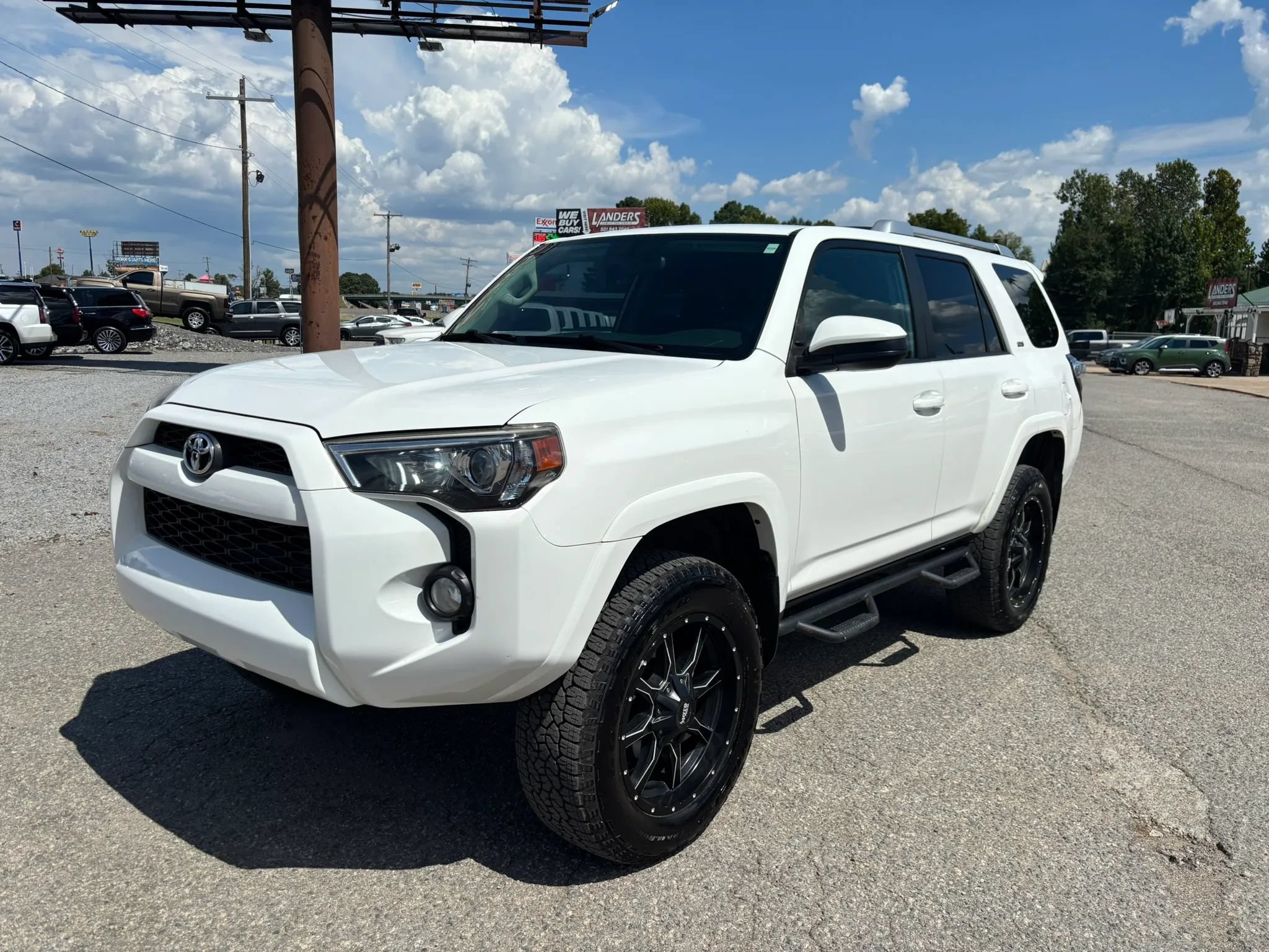Used 2016 Toyota 4Runner SR5 AWD/4WD image 9