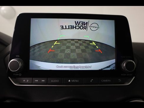 Certified 2022 Nissan Sentra SV w/ Trunk Package image 21