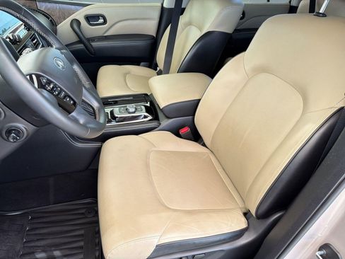 Used 2022 INFINITI QX80 Premium Select w/ All-Season Package RWD image 5