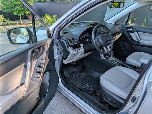 Used 2017 Subaru Forester 2.5i Limited AWD/4WD image 23