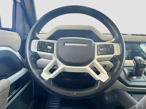 Used 2021 Land Rover Defender 110 SE AWD/4WD image 12