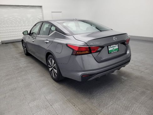 Used 2022 Nissan Altima 2.5 SV FWD image 5