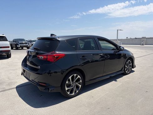 Used 2017 Toyota Corolla iM FWD image 2