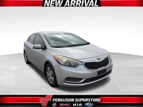 Used 2015 Kia Forte LX FWD image 1