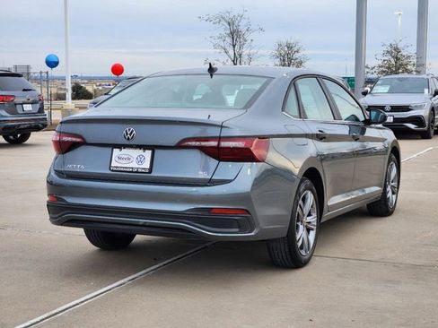 New 2024 Volkswagen Jetta SE image 3