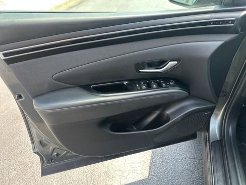 Used 2023 Hyundai Tucson Limited AWD/4WD image 10