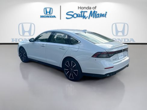 Certified 2023 Honda Accord Touring image 5