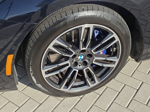 Used 2024 BMW 540i xDrive w/ Premium Package AWD/4WD image 6