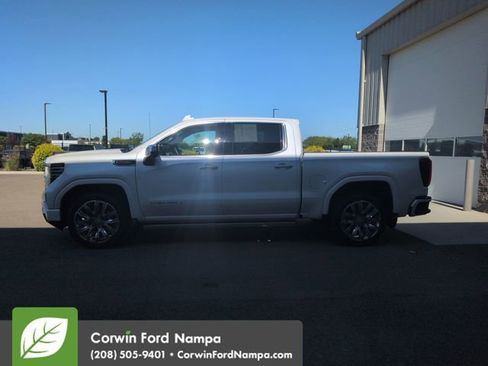Used 2023 GMC Sierra 1500 Denali w/ Denali Reserve Package AWD/4WD image 6