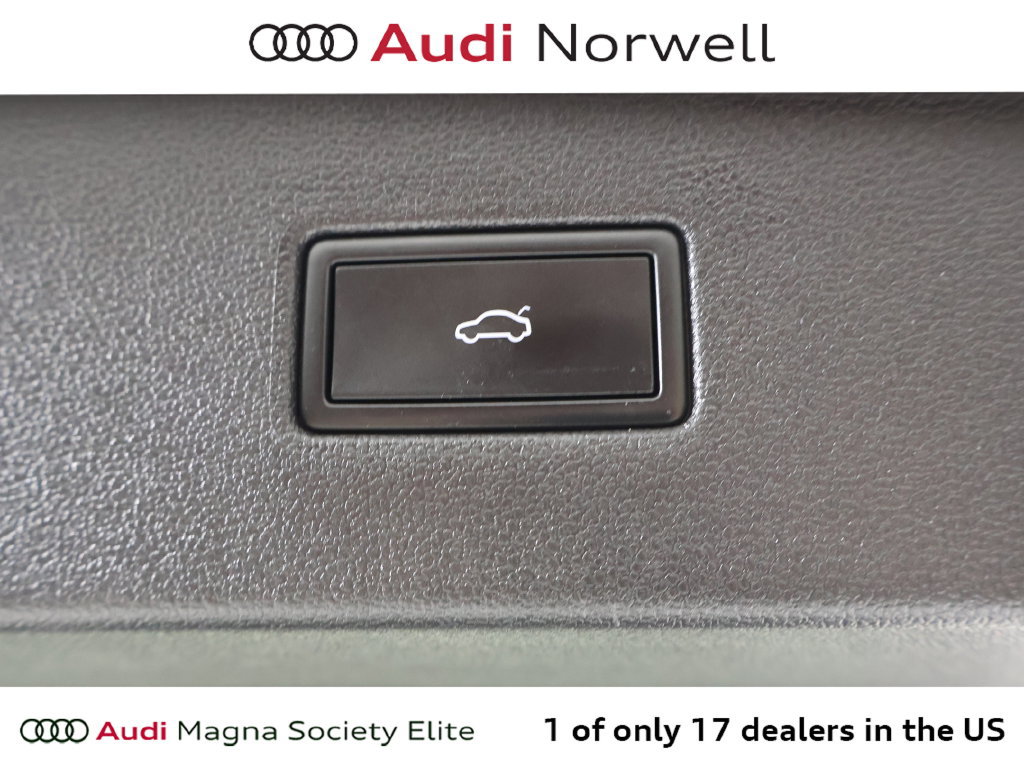 Used 2023 Volkswagen Tiguan SE AWD/4WD image 14