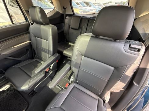 Used 2023 Volkswagen Atlas SE w/ Panoramic Sunroof Package AWD/4WD image 18