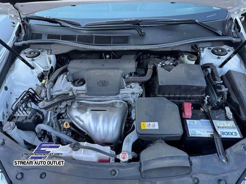 Used 2017 Toyota Camry LE FWD image 38