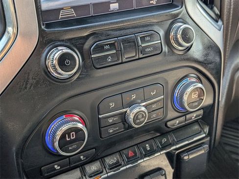 Used 2020 GMC Sierra 1500 SLE w/ SLE Value Package image 25