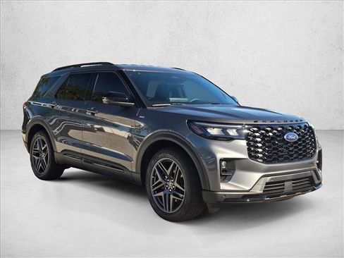 New 2026 Ford Explorer ST-Line w/ ST-Line Street Pack image 5