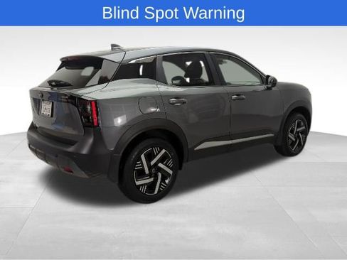 Certified 2025 Nissan Kicks SV image 7