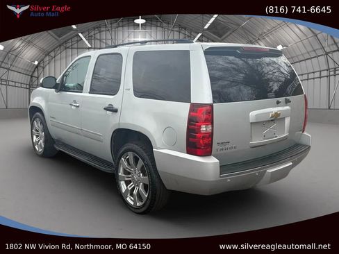 Used 2010 Chevrolet Tahoe LTZ image 3