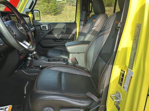 Used 2023 Jeep Gladiator Mojave w/ Cold Weather Group image 11