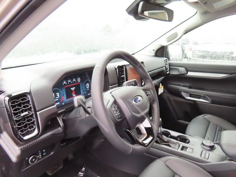 New 2026 Ford Ranger Lariat w/ FX4 Off-Road Package AWD/4WD image 9