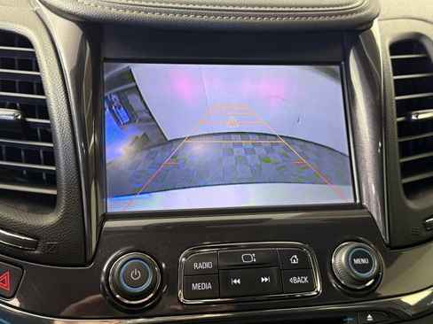 Used 2015 Chevrolet Impala LTZ image 21