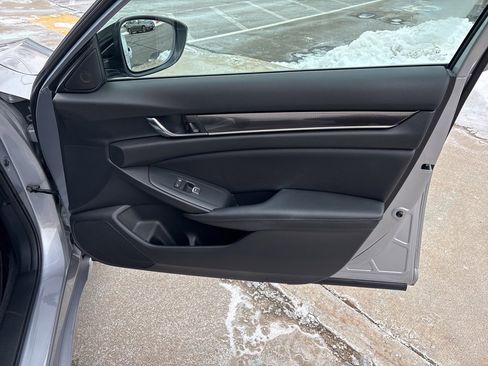 Used 2022 Honda Accord Sport Special Edition image 8