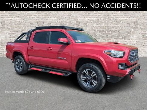 Used 2019 Toyota Tacoma TRD Sport image 1