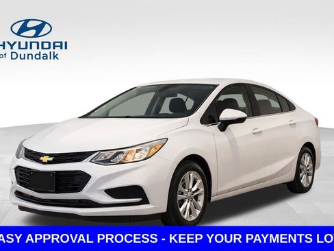 Used 2018 Chevrolet Cruze LS FWD image 1