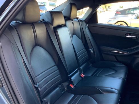 Used 2019 Toyota Avalon XSE w/ All Weather Liner Package FWD image 19