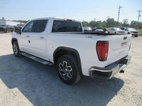 New 2026 GMC Sierra 1500 SLT w/ SLT Premium Package AWD/4WD image 7