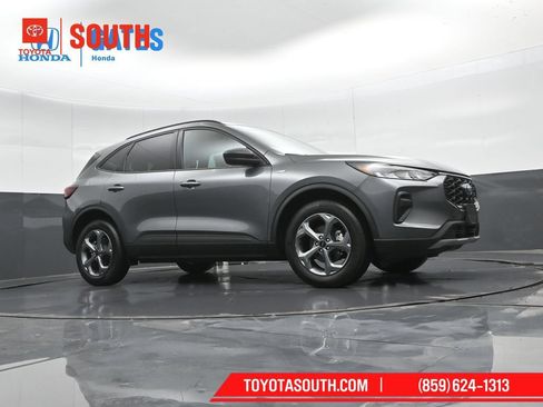 Used 2025 Ford Escape ST-Line AWD/4WD image 39